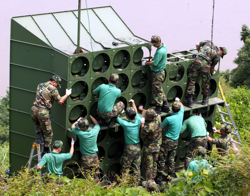 Instalando un equipo en Corea del Sur. AP